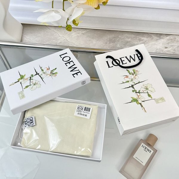 Want it? Super limited edition? Loewe Squirrel Charm keychain copy loi79700