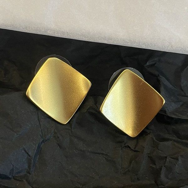 Boutique? Fendi First Earrings Replica fey80775