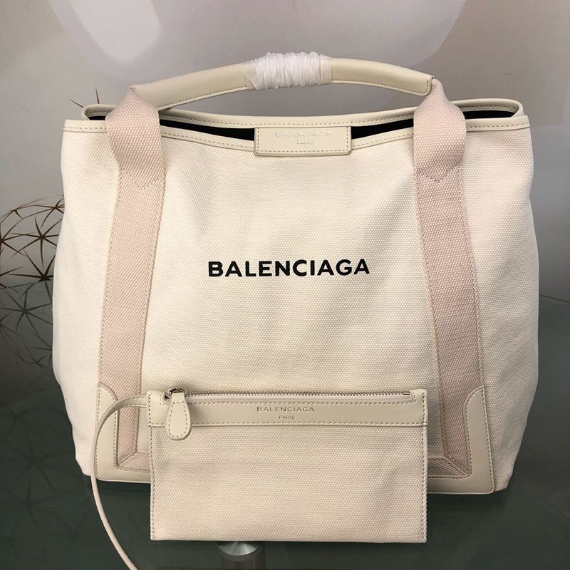 Extremely rare! Balenciaga Navy Cabas replica M, also suitable for mother's bags, beige 3399332HH3N2762 Extremely rare! Balenciaga Navy Cabas replica M, also suitable for mother's bags, beige 3399332HH3N2762