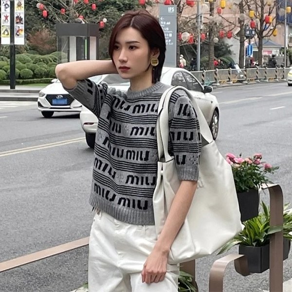 New color appearance ★ Miu Miu leather handbag copy white myf21871 New color appearance ★ Miu Miu leather handbag copy white myf21871