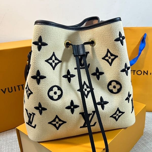 Secured Louis Vuitton NeoNoe MM Bag White Replica M23080 Secured Louis Vuitton NeoNoe MM Bag White Replica M23080