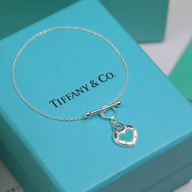 No.1 Popular Tiffany. Heart Bead Bracelet Replica Tik05571