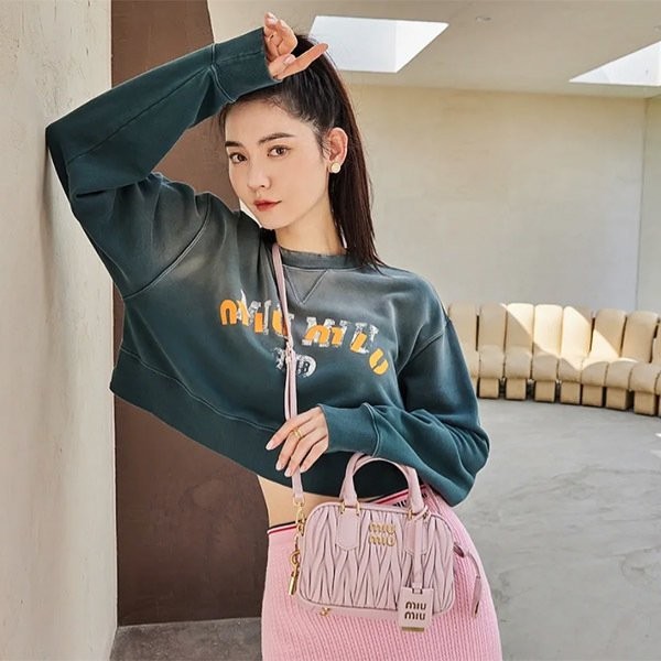 Stylish and cute Miu Miu handbag replica myo70205 Stylish and cute Miu Miu handbag replica myo70205