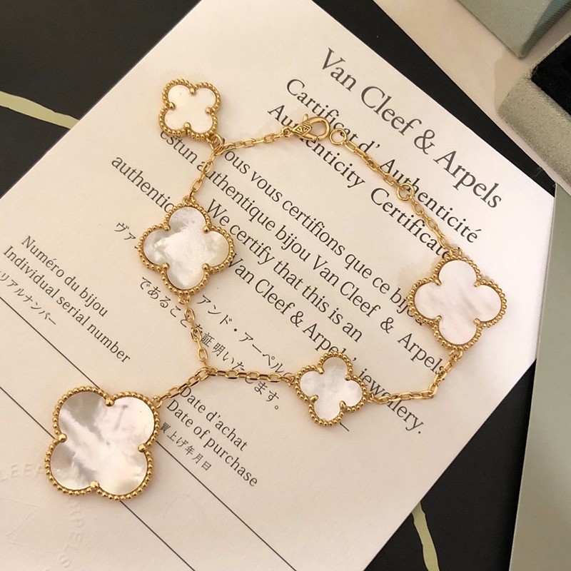 Very popular!! New color Van Cleef & Arpels Magic Copy Alhambra Bracelet 5 motifs VCARD78700