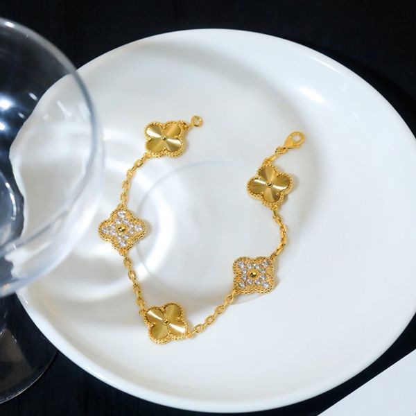 ☆Super popular☆ Van Cleef & Arpels fake Alhambra bracelet vaq94091