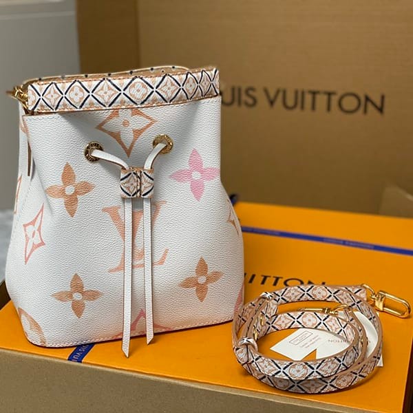 No.1 Popular Louis Vuitton NeoNoe BB By The Pool Super Copy M22985