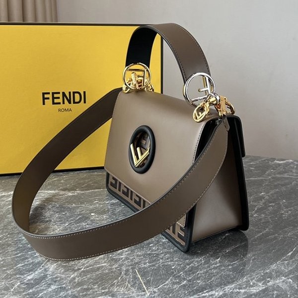 Hard to find! Fendi FF logo fake shoulder bag fee69010