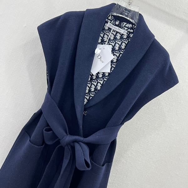 Very popular all over the world? Dior Oblique Reversible Coat Vest Fake det26795