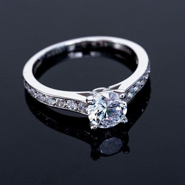 Luxury brand Harry Winston diamond ring replica ina44629