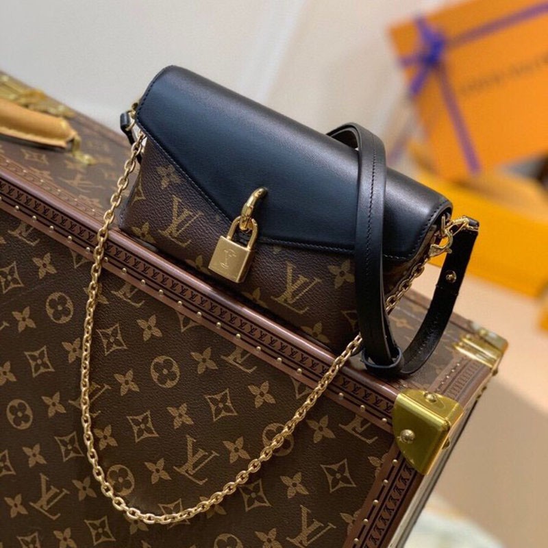 [New] Louis Vuitton Shoulder Bag Replica Monogram Padlock On Strap M80559