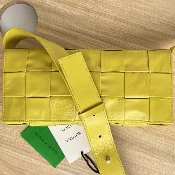 Sold out popular ☆ Tega Veneta Cassette Crossbody Bag Replica bow79011 Sold out popular ☆ Tega Veneta Cassette Crossbody Bag Replica bow79011