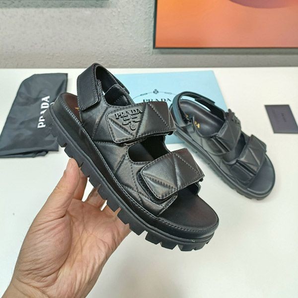 Love at first sight? Replica Prada Padded Nappa Leather Sandals 1X721M_038_F0002_F_020 Love at first sight? Replica Prada Padded Nappa Leather Sandals 1X721M_038_F0002_F_020