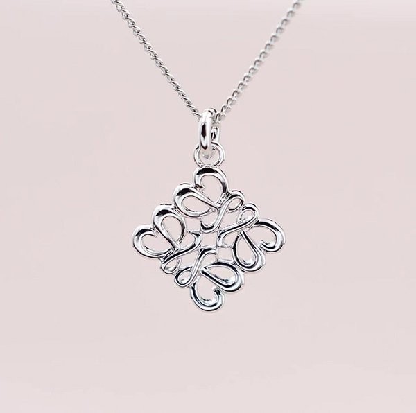 ☆Super popular☆Loewe necklace replica small sterling los41484