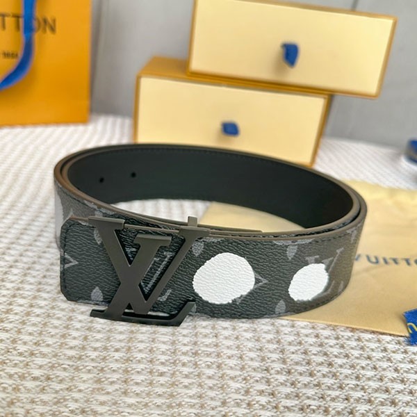 23 New Louis Vuitton Replica LV Initial 40MM Reversible Yayoi Kusama Collaboration M0654U