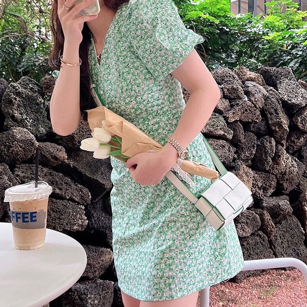 Classic Bottega Veneta Candy Cassette Crossbody Mini Bag Replica bos14436 Classic Bottega Veneta Candy Cassette Crossbody Mini Bag Replica bos14436