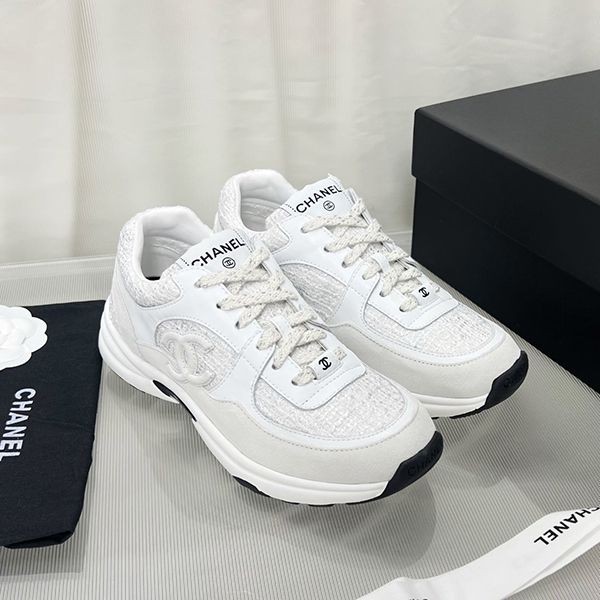 《Latest item★》Fake Chanel sneakers white shq66383