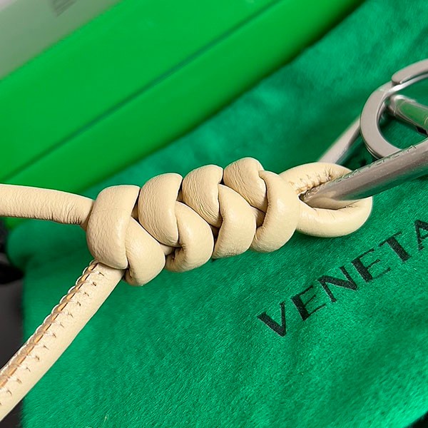 Attention ★ Bottega Veneta fake braided leather key ring Popular and unique bou87212