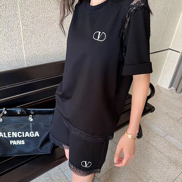 Valentino "V Logo" T-shirt & shorts replica Vun35881 Valentino "V Logo" T-shirt & shorts replica Vun35881