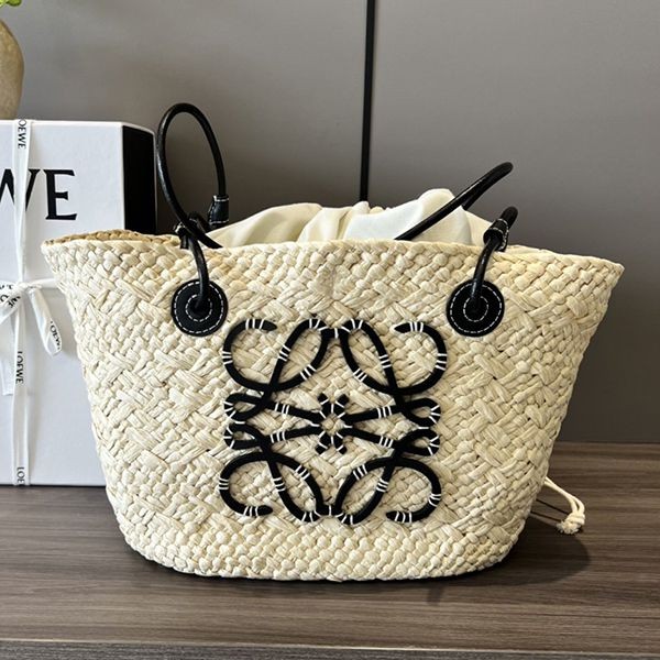 Latest and stylish Loewe Anagram Basket Bag Replica (Iraka palm & calfskin) loi03620