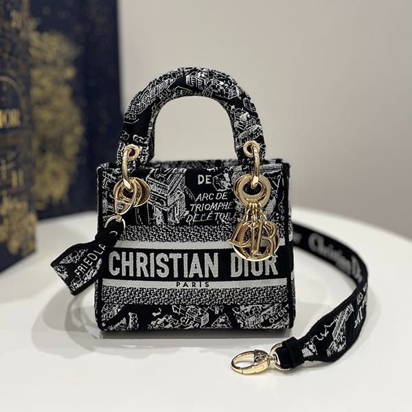 The rapidly growing popularity of Lady Dior replicas: Plan de Paris Lady D-Light Mini Bag M0500OOMPM041