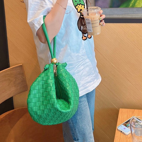 Spring/Summer New Arrival Bottega Veneta Turn Pouch Replica Intrecciato Leather Paraquito 701023V1W513722 Spring/Summer New Arrival Bottega Veneta Turn Pouch Replica Intrecciato Leather Paraquito 701023V1W513722