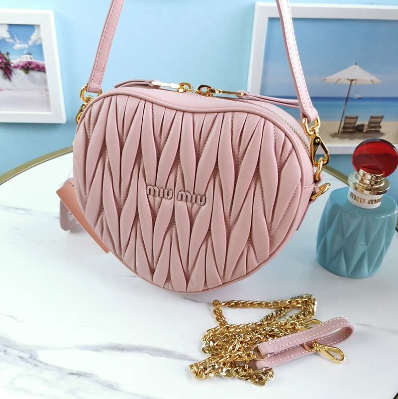 Extremely rare! Miu Miu replica heart-shaped shoulder bag myl53950 Extremely rare! Miu Miu replica heart-shaped shoulder bag myl53950