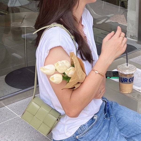 Competition? Bottega Veneta fake Candy Cassette Crossbody Mini Bag boa63344 Competition? Bottega Veneta fake Candy Cassette Crossbody Mini Bag boa63344