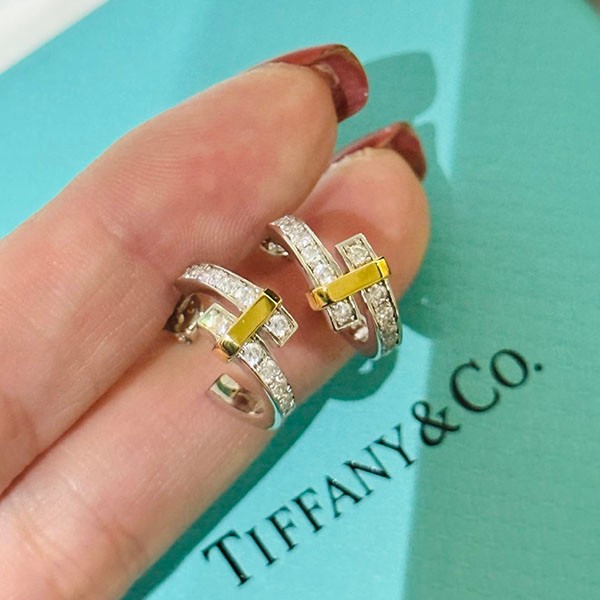 Tiffany Edge Hoop Earrings Replica 70919893