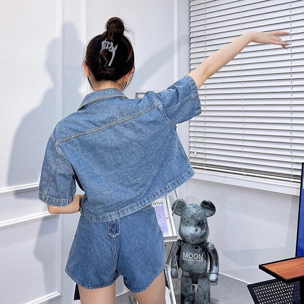 Hard to find replica Fendi cropped FF baguette embellished short sleeve denim jacket fep41634