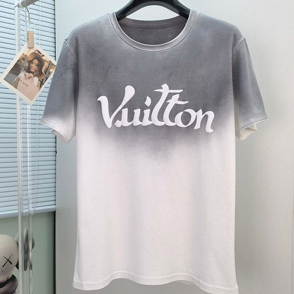 Eye-catching color Louis Vuitton logo T-shirt replica vun72996 Eye-catching color Louis Vuitton logo T-shirt replica vun72996
