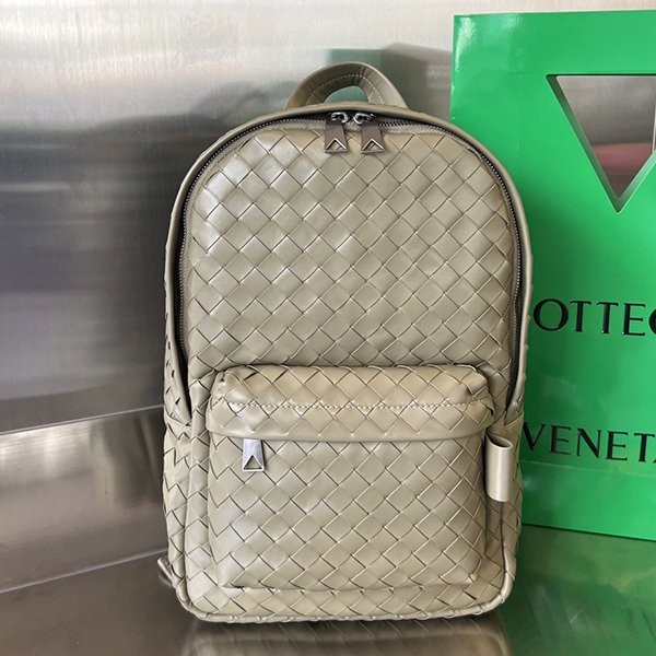 Very popular!! New color Bottega Veneta backpack replica bos33088