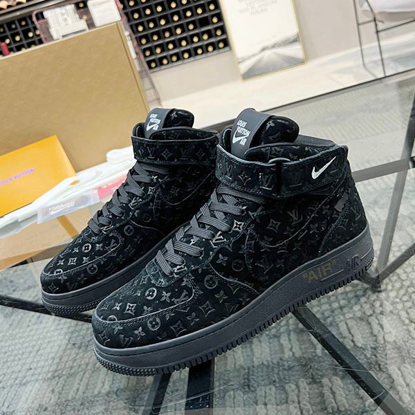 Rare Louis Vuitton x Nike Air Force 1 Replica Mid by Virgil Abloh nav11358