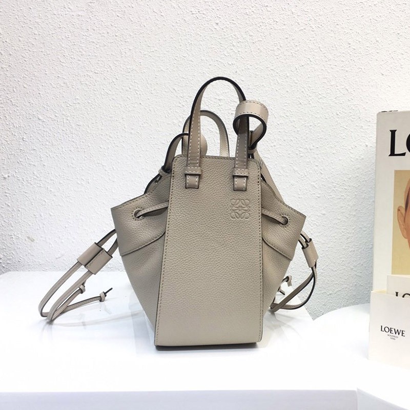 2021-22☆ Loewe Hammock Replica Drawstring Shoulder Bag 0010390987 2021-22☆ Loewe Hammock Replica Drawstring Shoulder Bag 0010390987