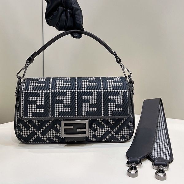 Love at first sight? Fendi replica shoulder bag new color ☆ rare fej90340 Love at first sight? Fendi replica shoulder bag new color ☆ rare fej90340