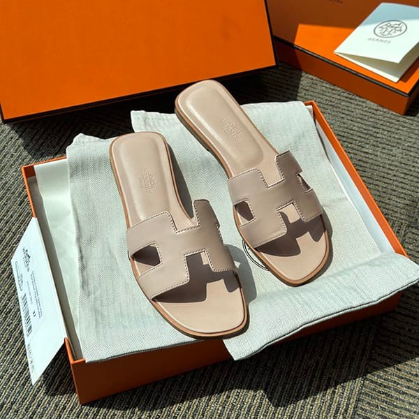 Hermes Replica Oran Sandals for Women eru98497 Hermes Replica Oran Sandals for Women eru98497