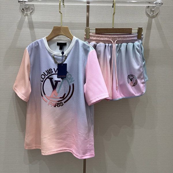 Very popular all over the world? Louis Vuitton Gradient LV Circle T-shirt top and bottom set copy vuz42070