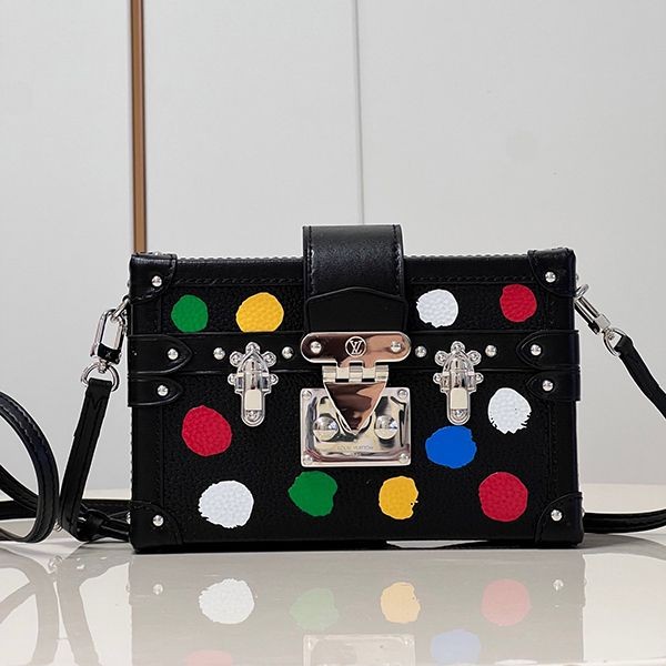 Lowest price challenge LV x YK Petite Malle shoulder bag replica M21621 Lowest price challenge LV x YK Petite Malle shoulder bag replica M21621