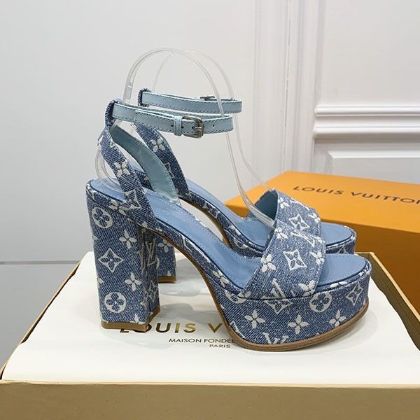 I definitely want it! Fake Louis Vuitton Fame Line Sandals Monogram vuc86044