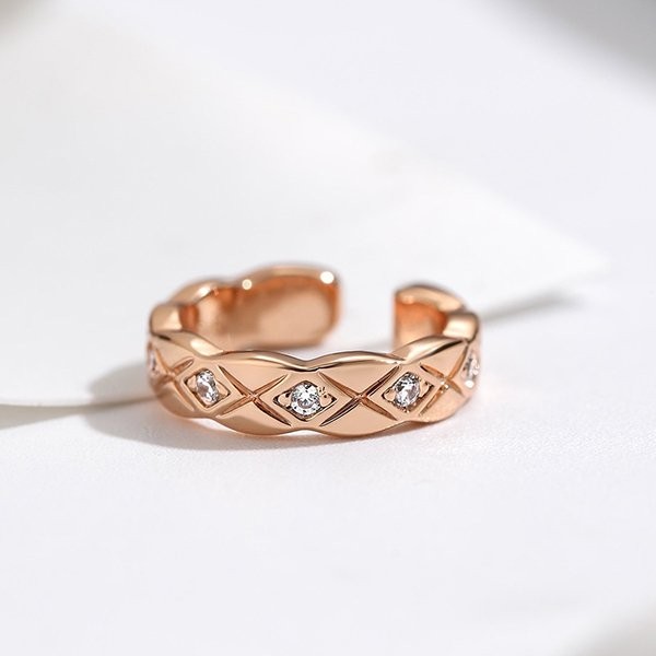 High quality??[Chanel] Coco Crush fake ear clip☆Single shq00853