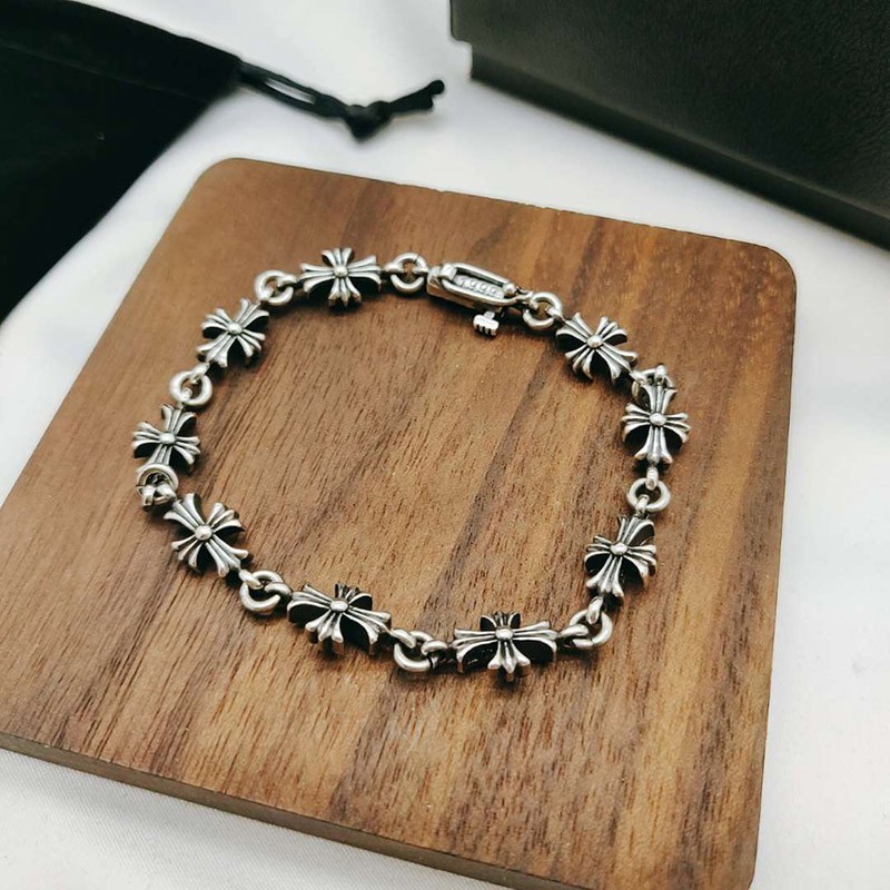 ★Japan!! Popular! Chrome Hearts★ Tiny E Bracelet Copy Kup07732