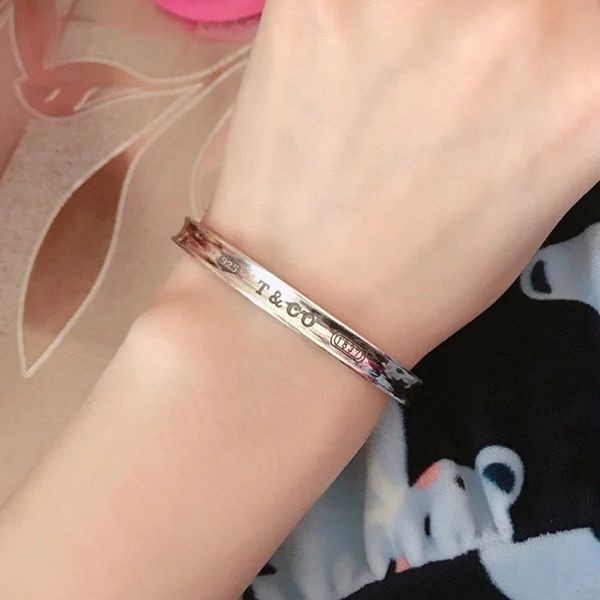 [Very easy to use] Tiffany 1837 Cuff Silver (Narrow) Bracelet Replica 60012389