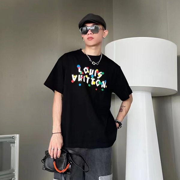 Louis Vuitton Yayoi Kusama Replica Logo T-shirt with Tracking vur81275 Louis Vuitton Yayoi Kusama Replica Logo T-shirt with Tracking vur81275