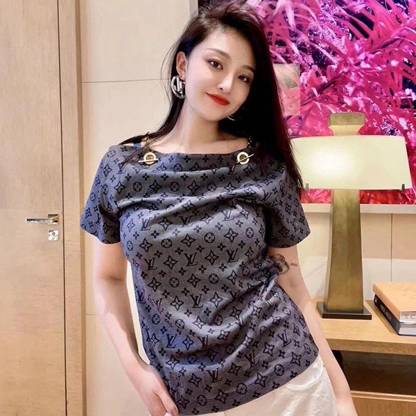 ☆Louis Vuitton Replica☆ Reverse Monogram Mahina Motif T-Shirt 1ABCC7 ☆Louis Vuitton Replica☆ Reverse Monogram Mahina Motif T-Shirt 1ABCC7