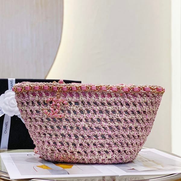 For summer outings ☆ Chanel CC Charm Basket Bag Replica AS3689