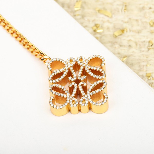 ★Popular in Japan! Loewe Pave Anagram Necklace Replica Gold loc31862