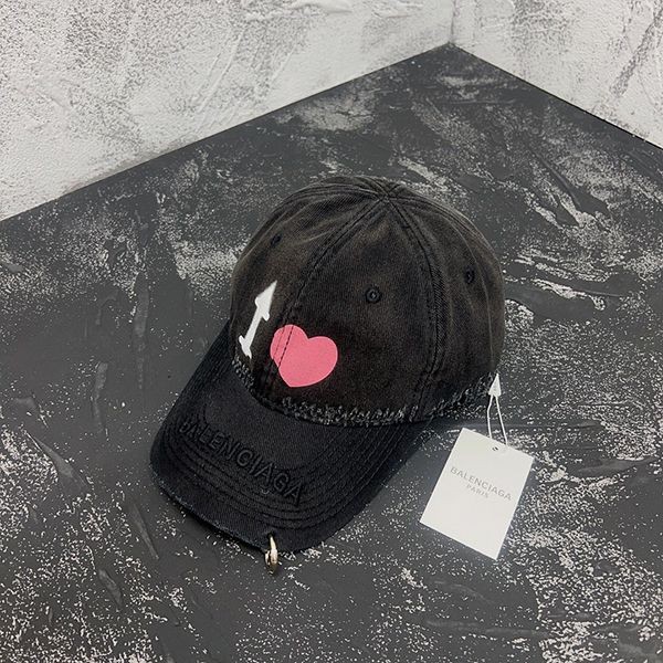 Balenciaga baseball cap replica fashionable? baq39099