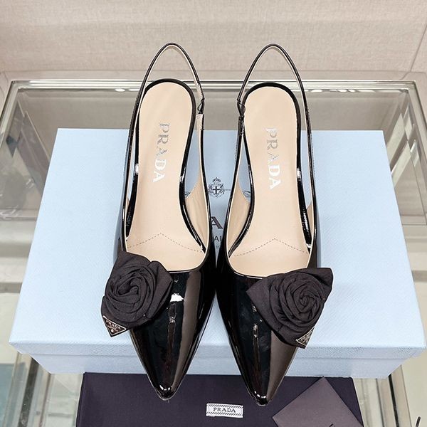 Latest and stylish Prada replica patent leather slingback pumps pue63414