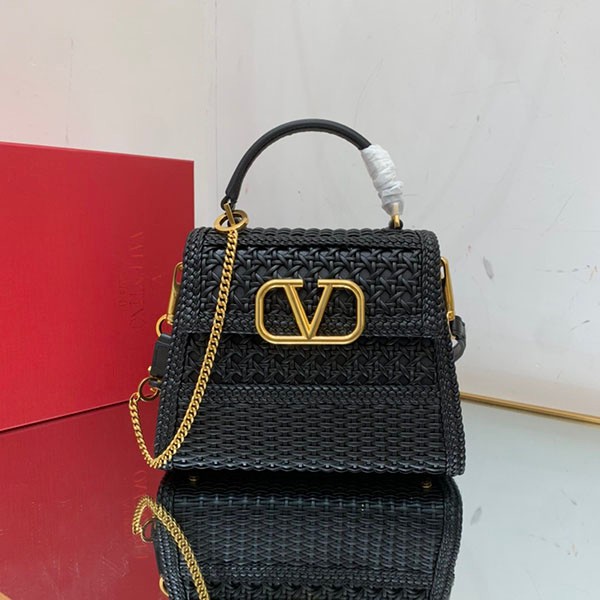 Hard to find Valentino V-Sling Raffia Handbag Replica Vuj96477