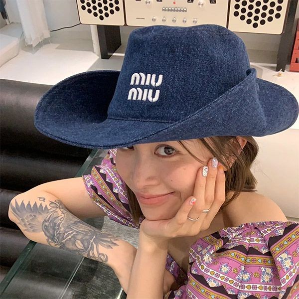 Rare Miu Miu Embroidered Logo Drill Replica Bucket Hat mys79616