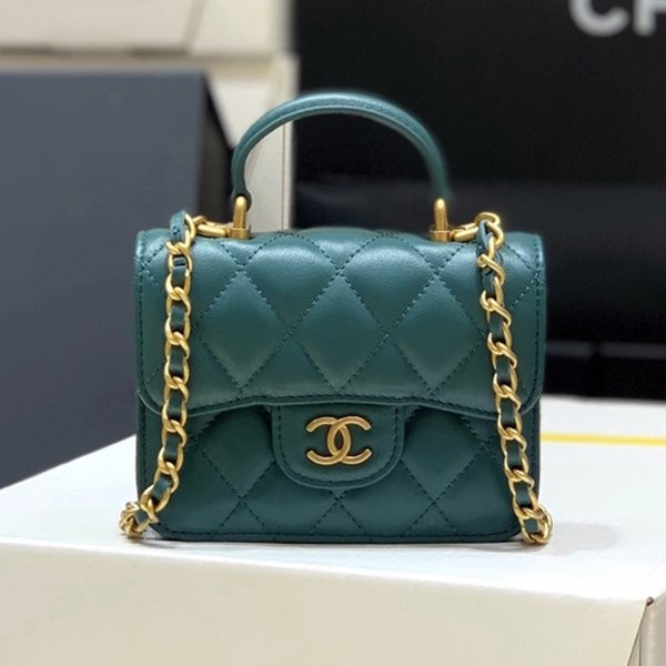 Chanel Chain Clutch Bag Fake AP2200, loved by many celebrities